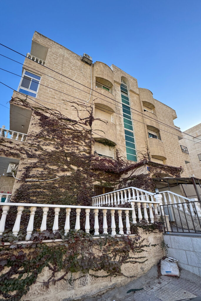 شقة سكنية او استثمارية للبيع في طبربور