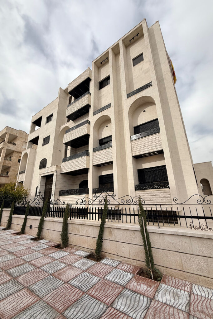 شقق للبيع في تلاع العلي بسعر منافس مقارنة بالسوق
